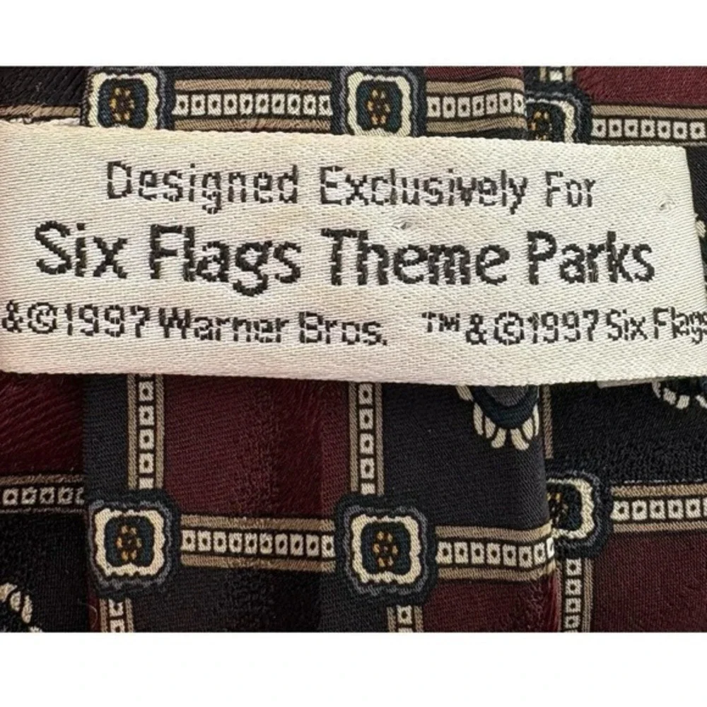 Vintage 1997 Looney Tunes Six Flags Silk Tie Burgundy Black Bugs Bunny Daffy Taz